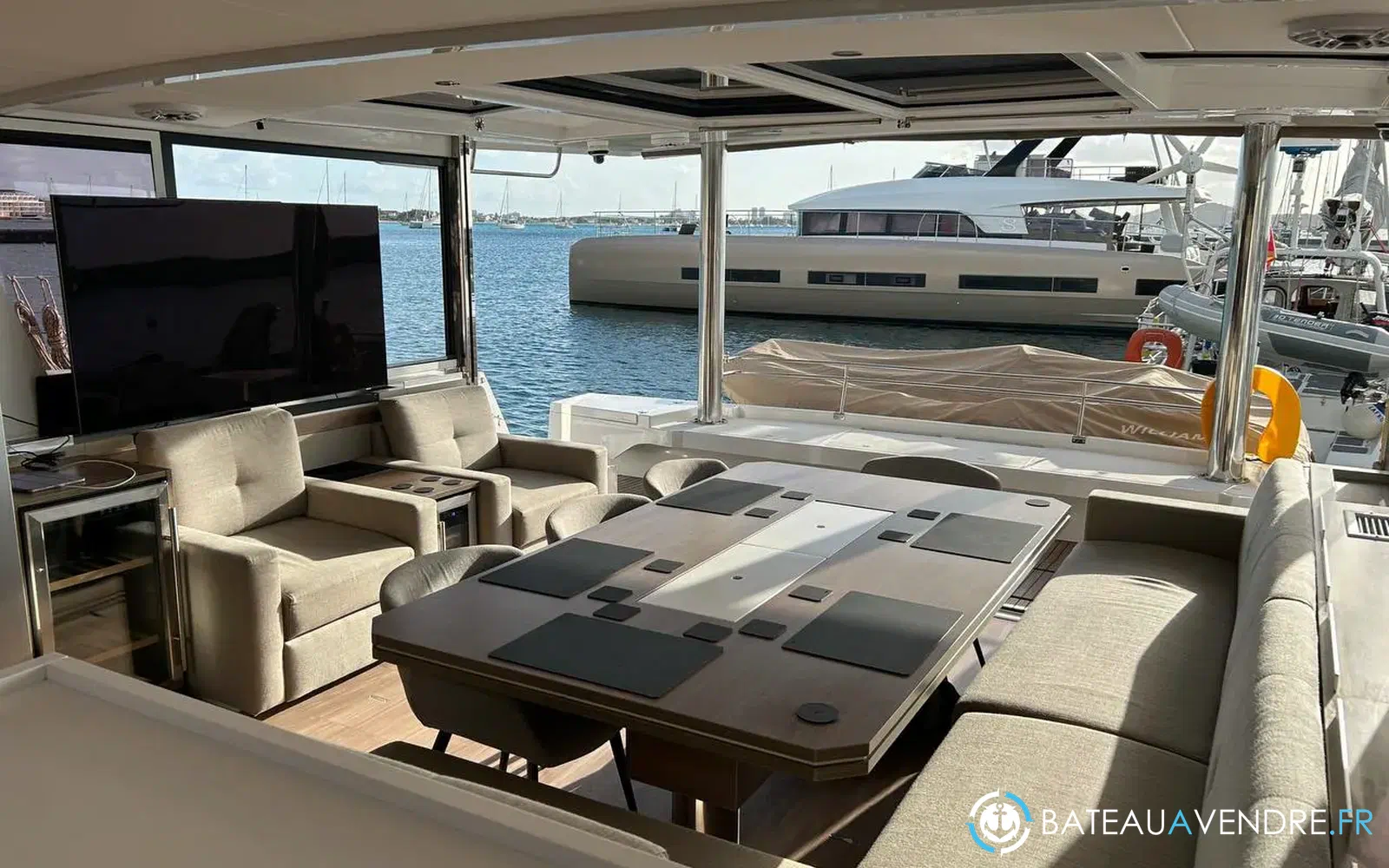 slider 2 Bali Catamarans Bali 5.4