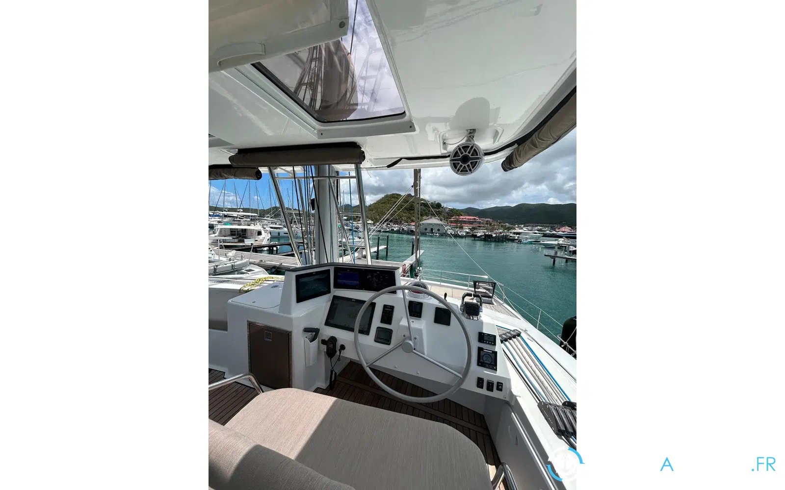 slider 8 Bali Catamarans Bali 5.4