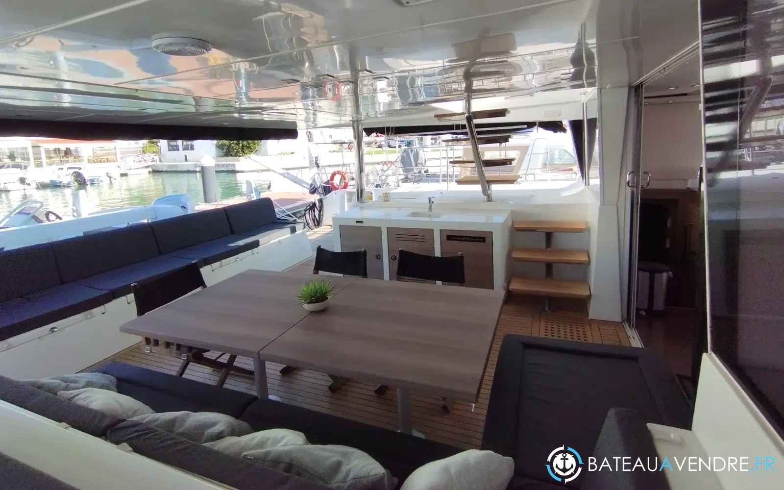 slider 24 Lagoon 620