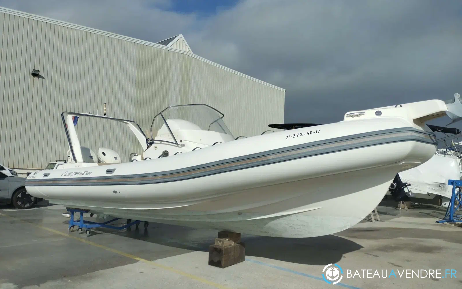 slider 0 Capelli Tempest 850