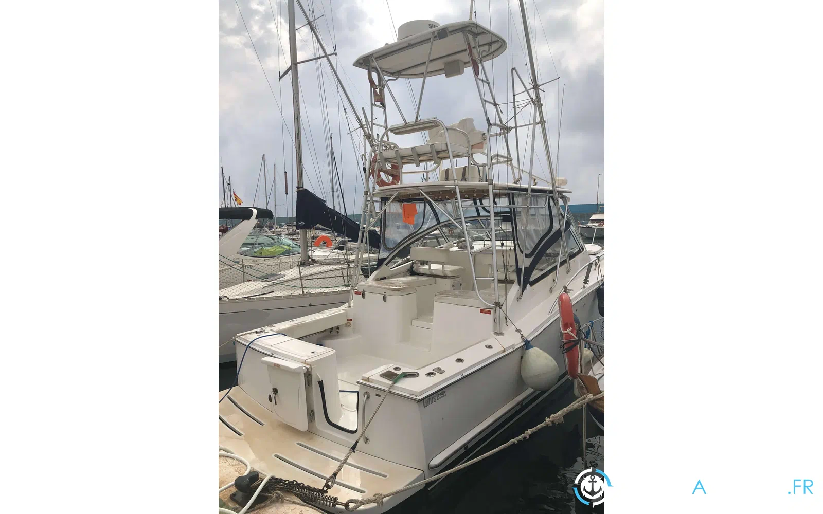 slider 7 Luhrs 30 Open
