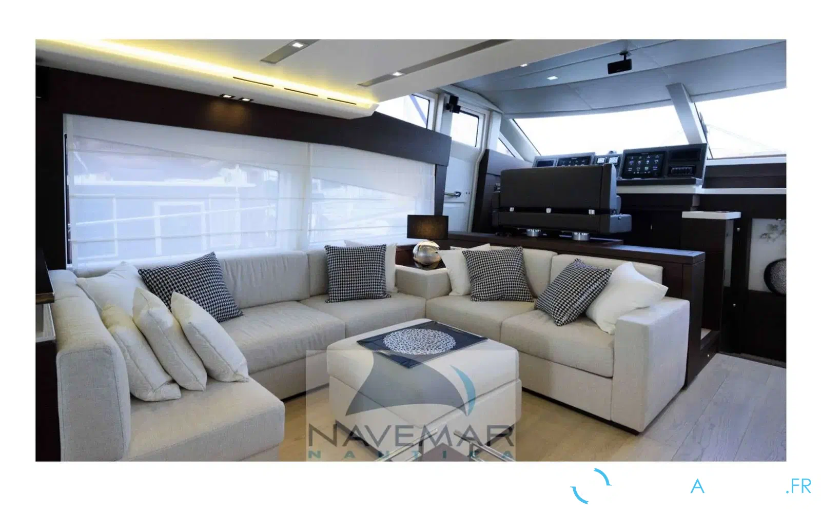 slider 15 Jeanneau Prestige 750