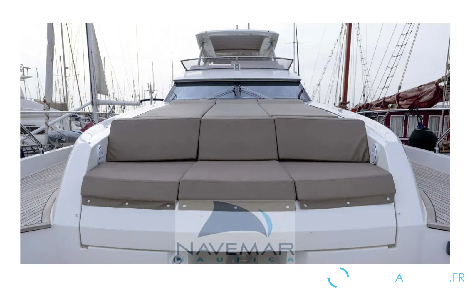 slider 4 Jeanneau Prestige 750