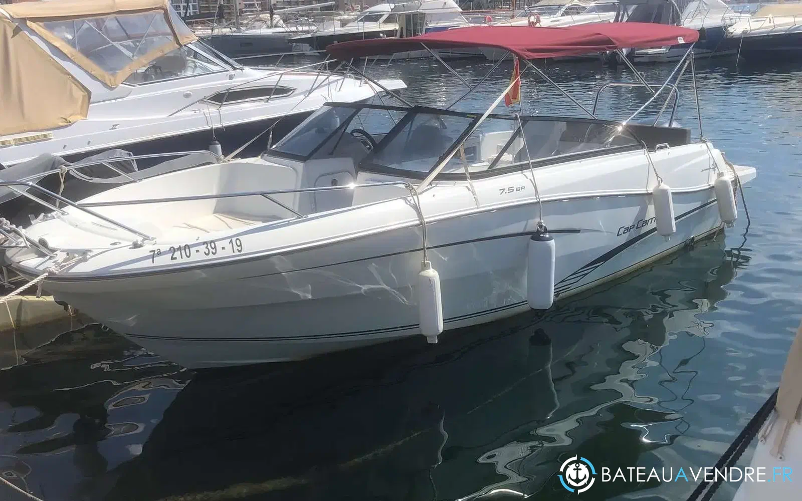 slider 7 Jeanneau Cap Camarat 7.5 BR