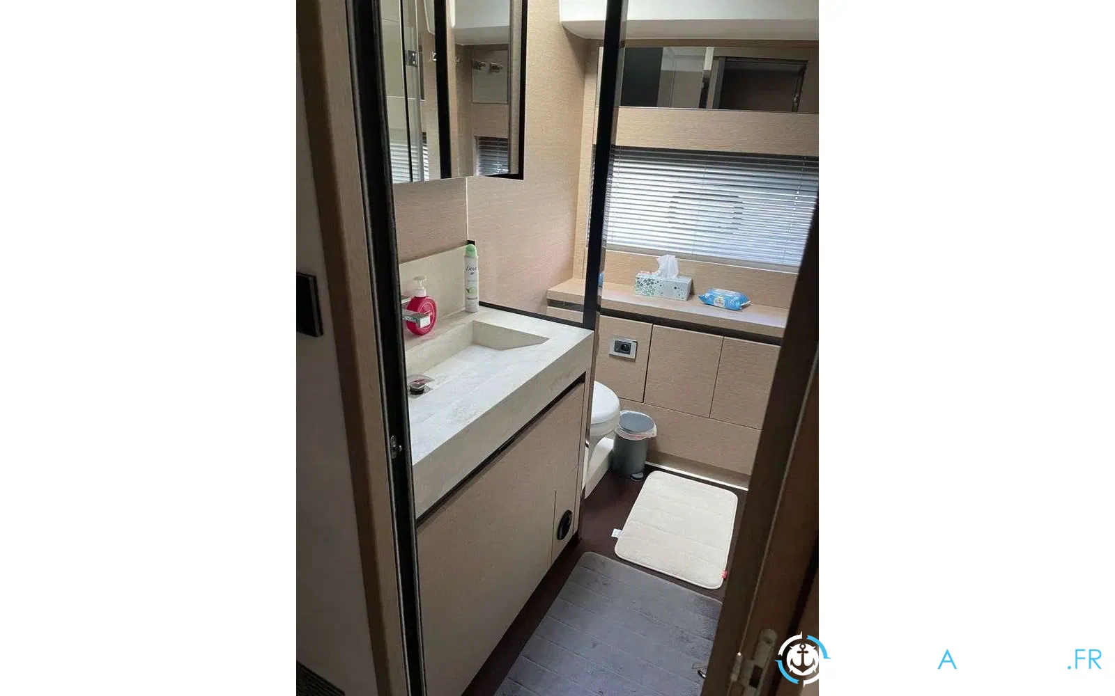 slider 10 Jeanneau Prestige 630