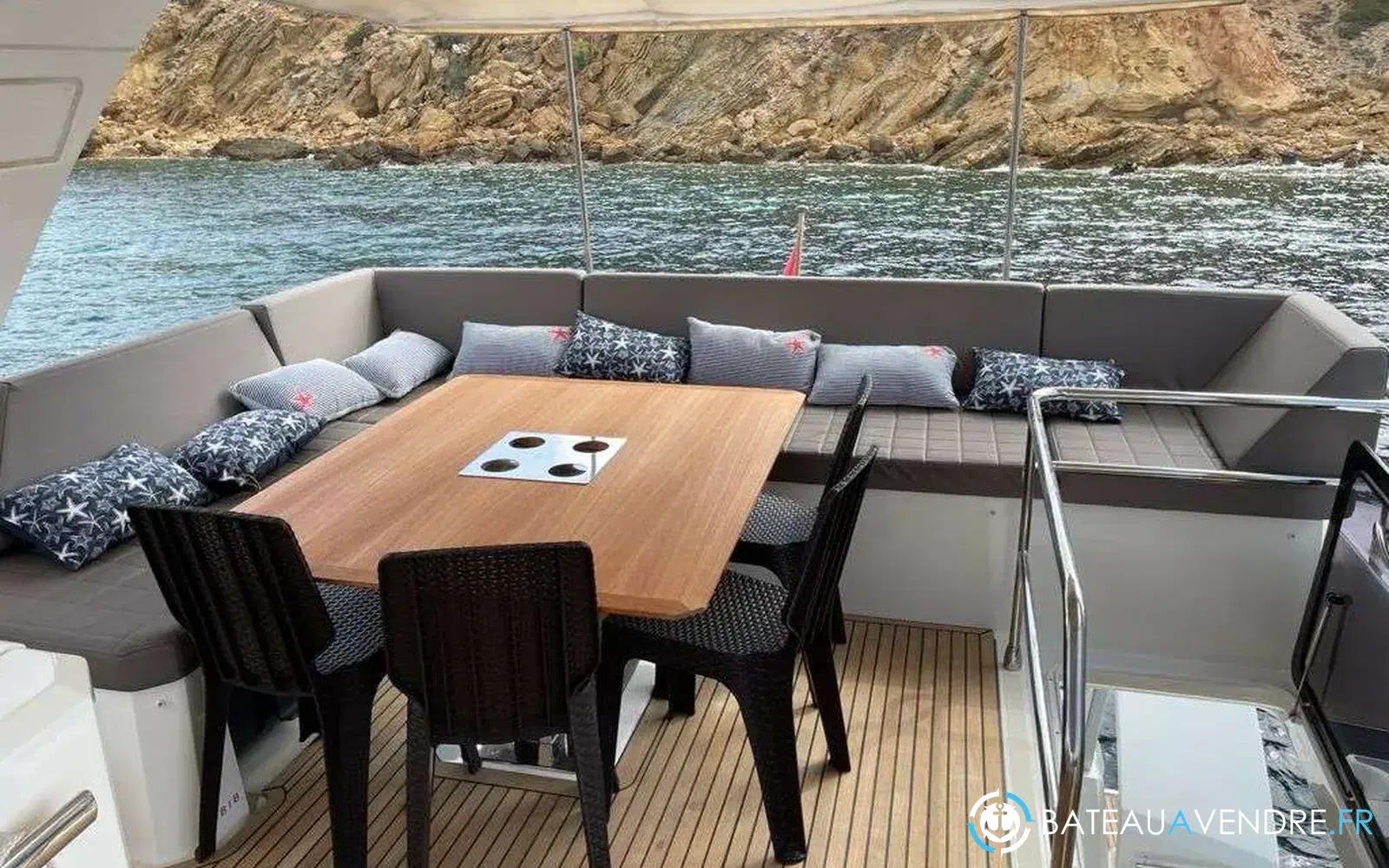 slider 1 Jeanneau Prestige 630