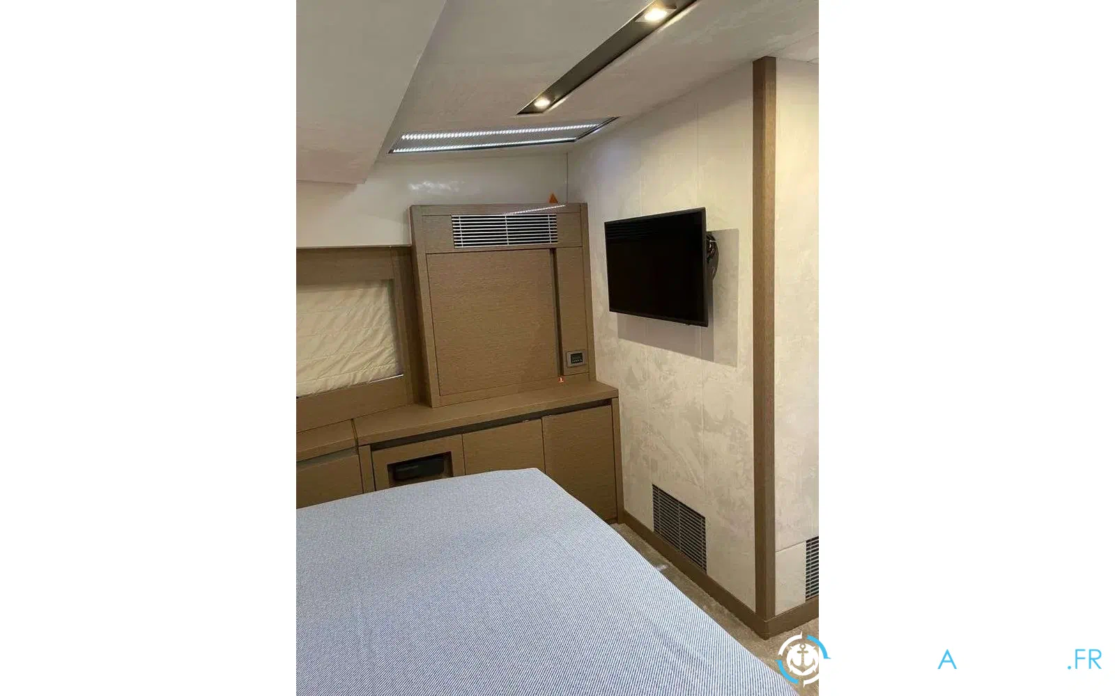 slider 19 Jeanneau Prestige 630