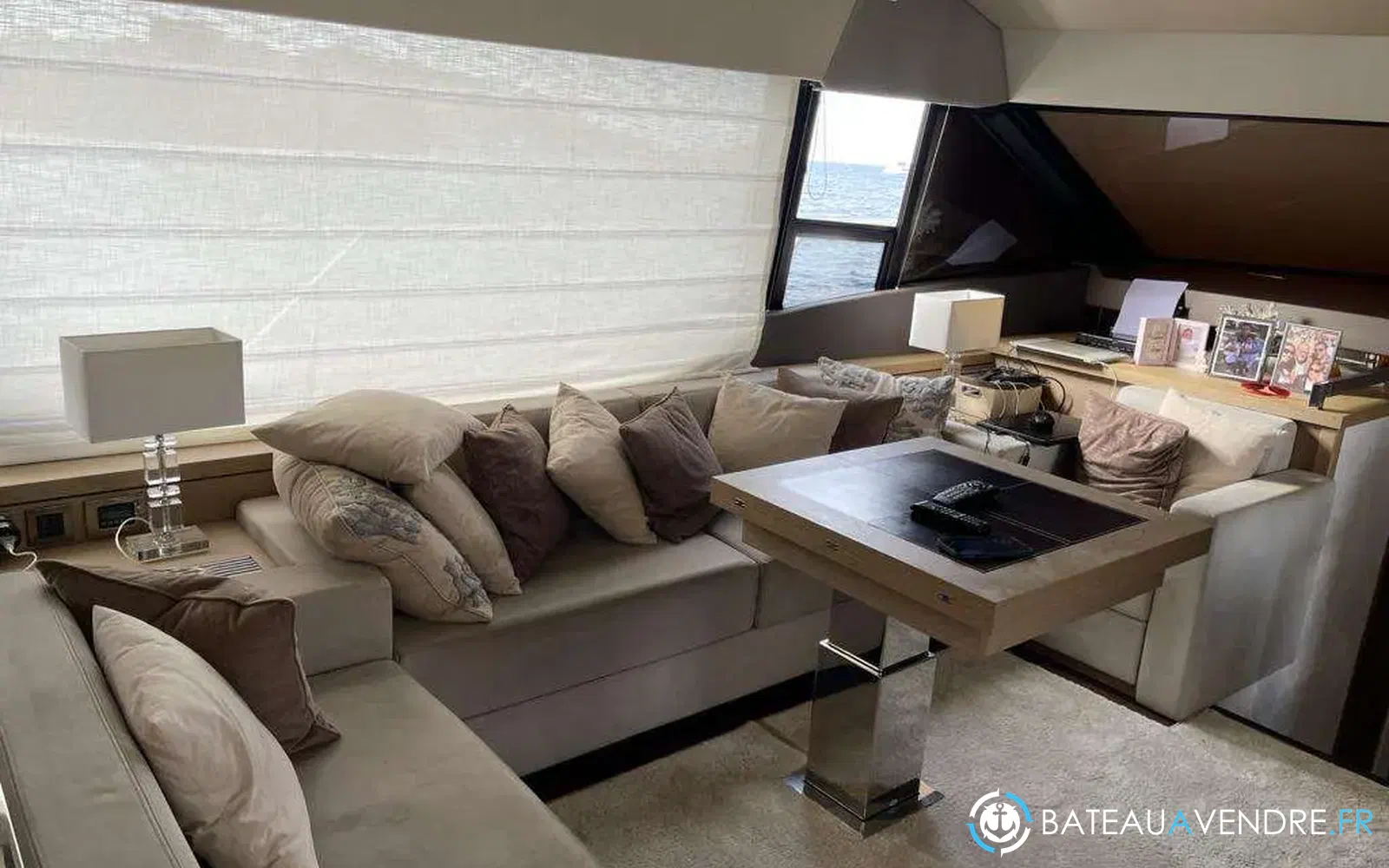 slider 22 Jeanneau Prestige 630