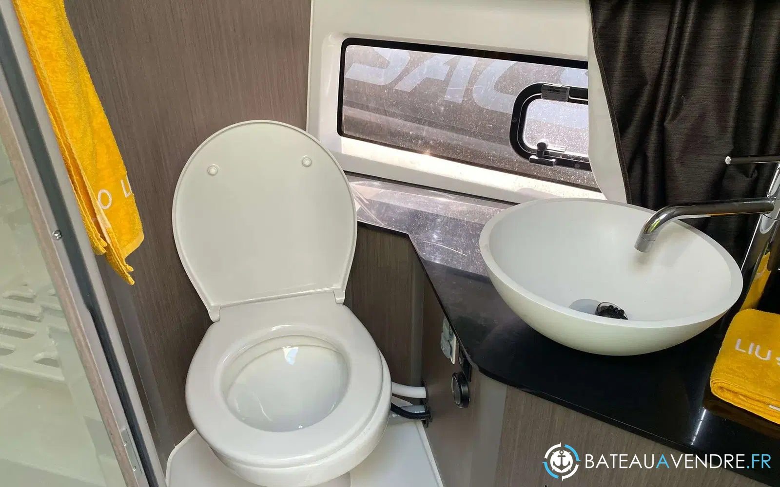 slider 3 Beneteau Gran Turismo 32