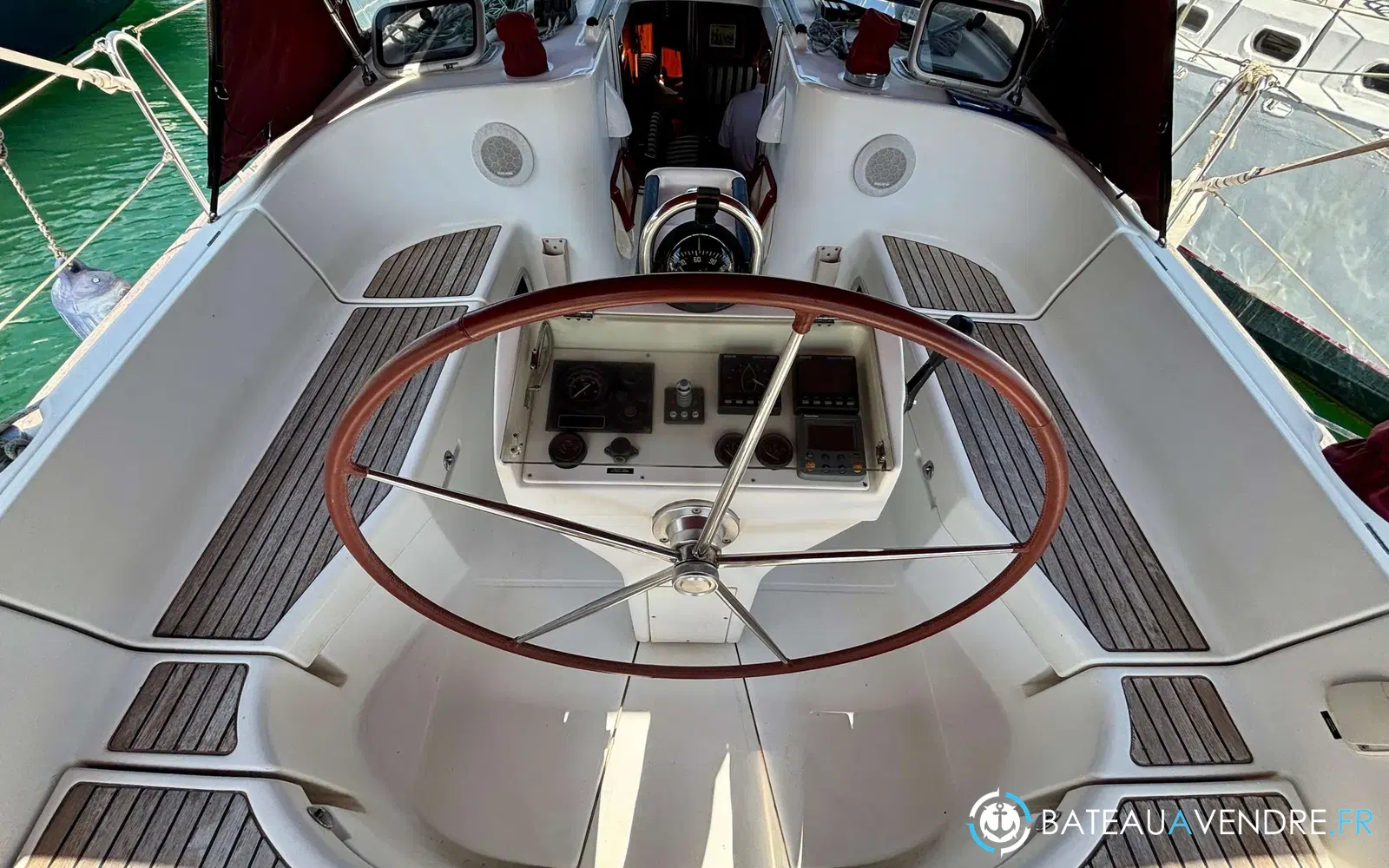 slider 18 Beneteau Oceanis 411 Clipper