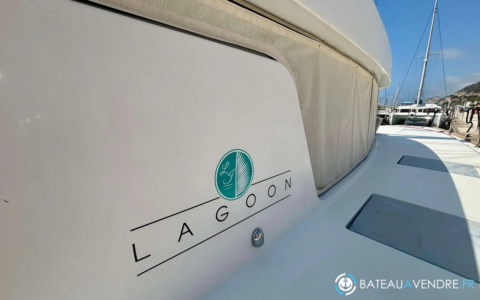 slider 11 Lagoon 52 F