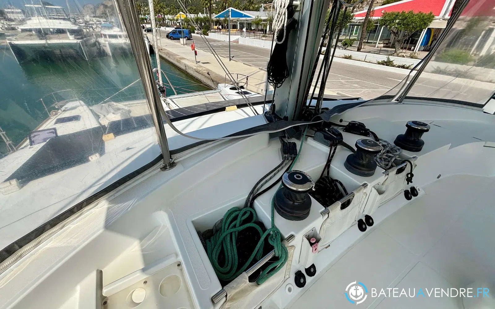 slider 29 Lagoon 52 F