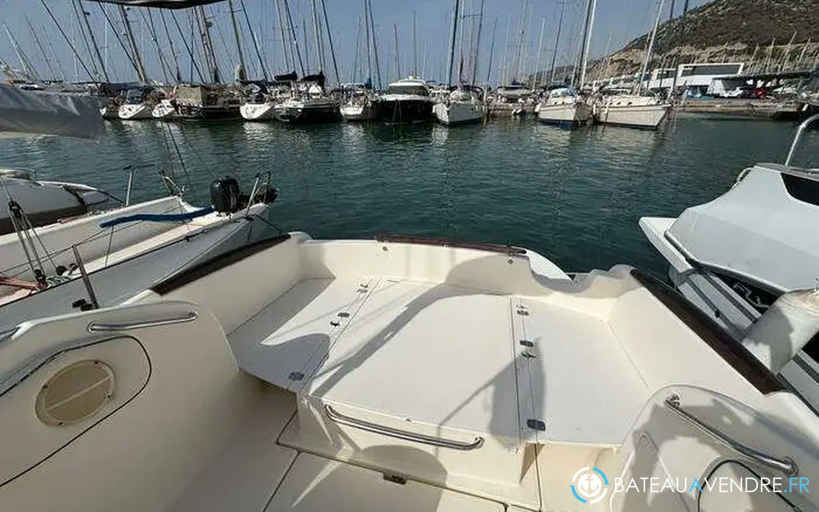 slider 20 Jeanneau Leader 705