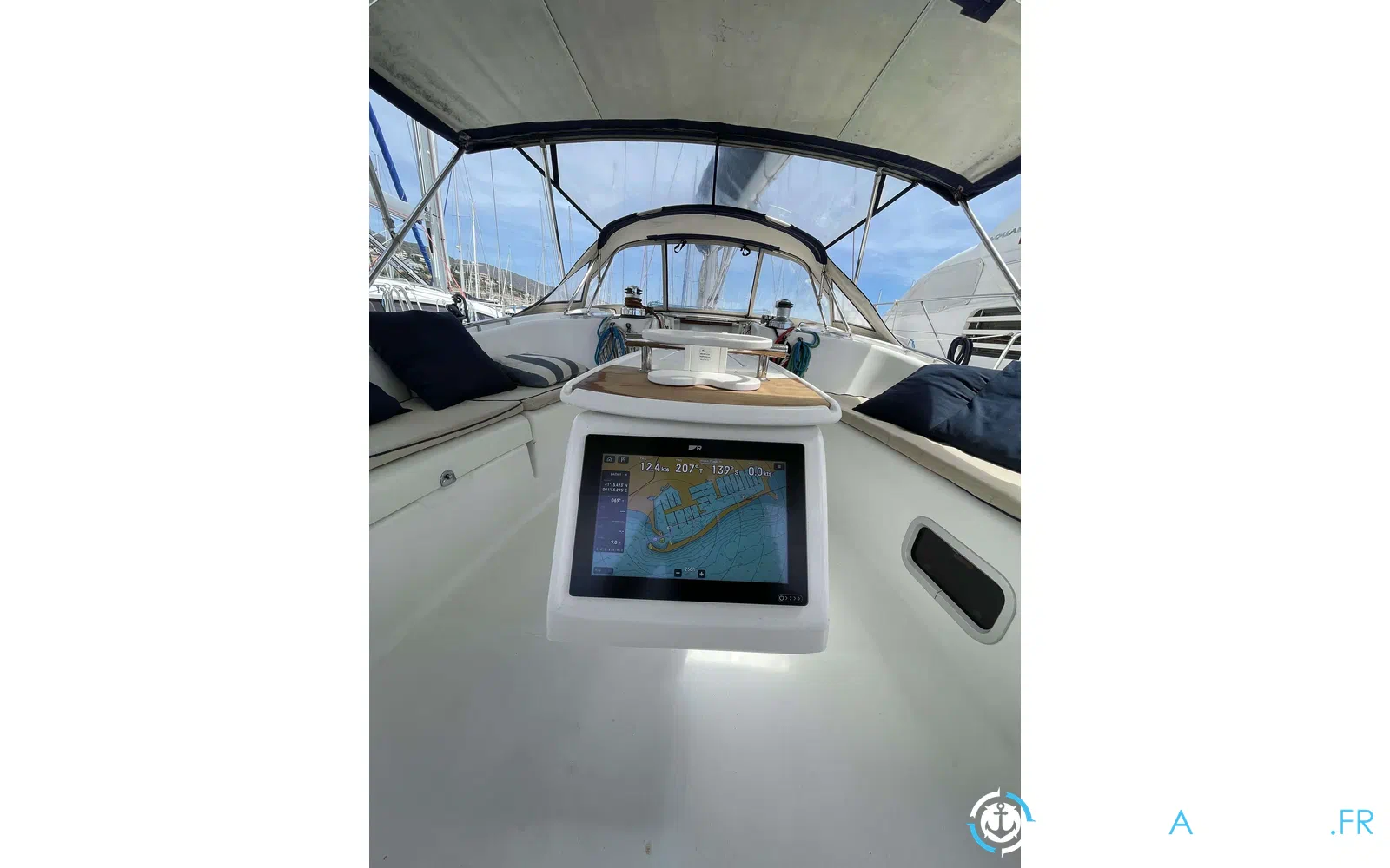 slider 14 Beneteau 49