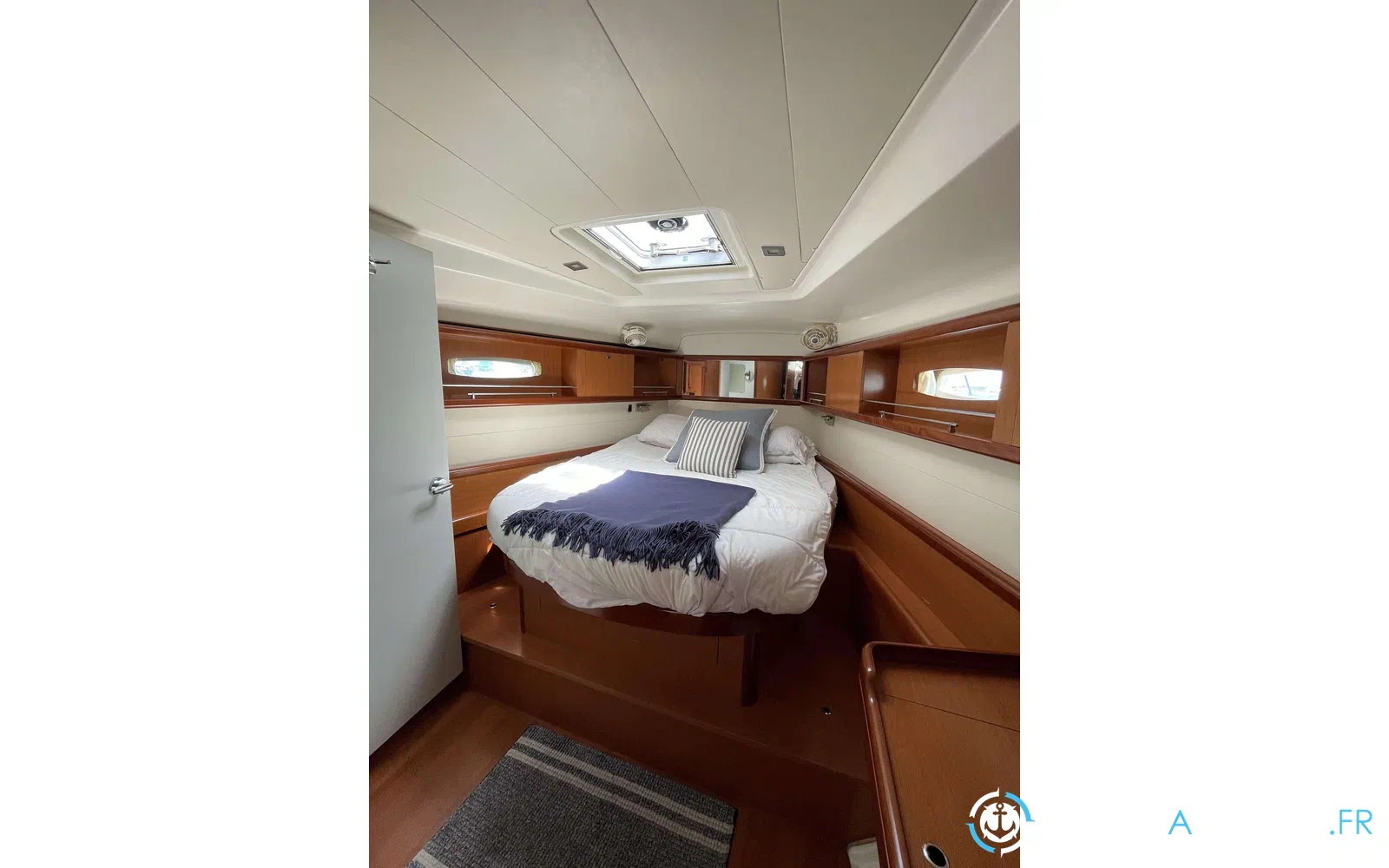 slider 15 Beneteau 49