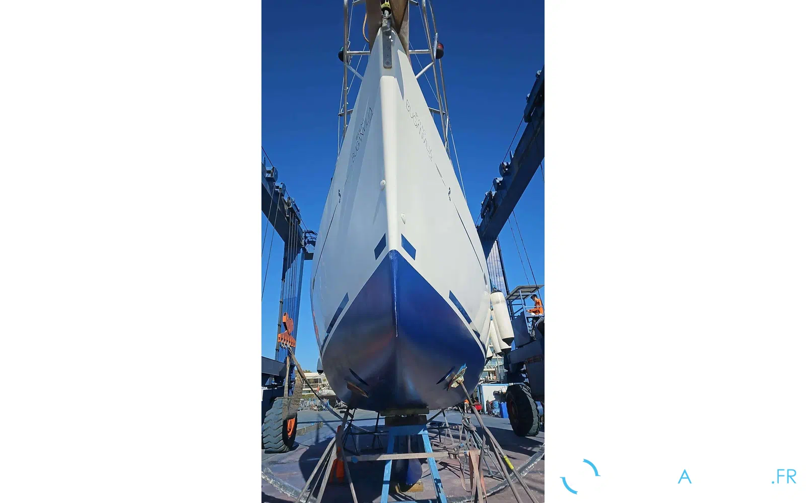 slider 3 Beneteau 49