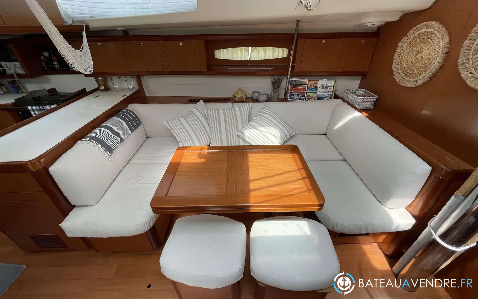 slider 8 Beneteau 49