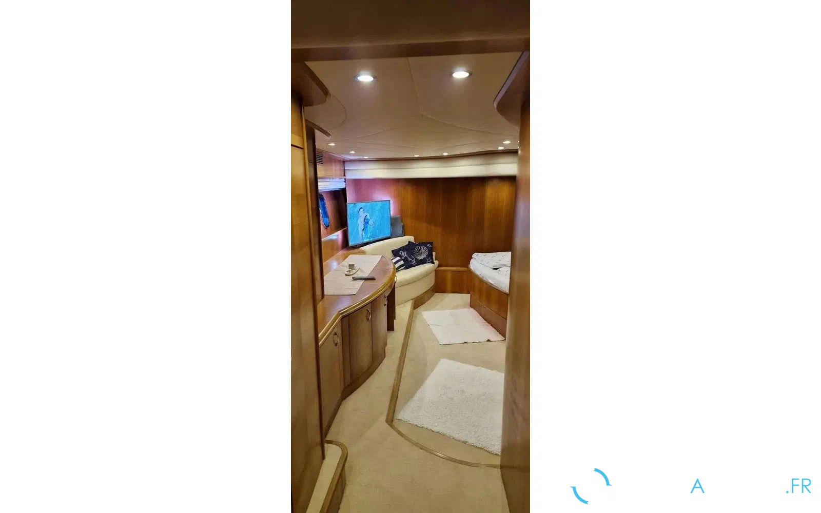 slider 8 Cayman 62 Fly