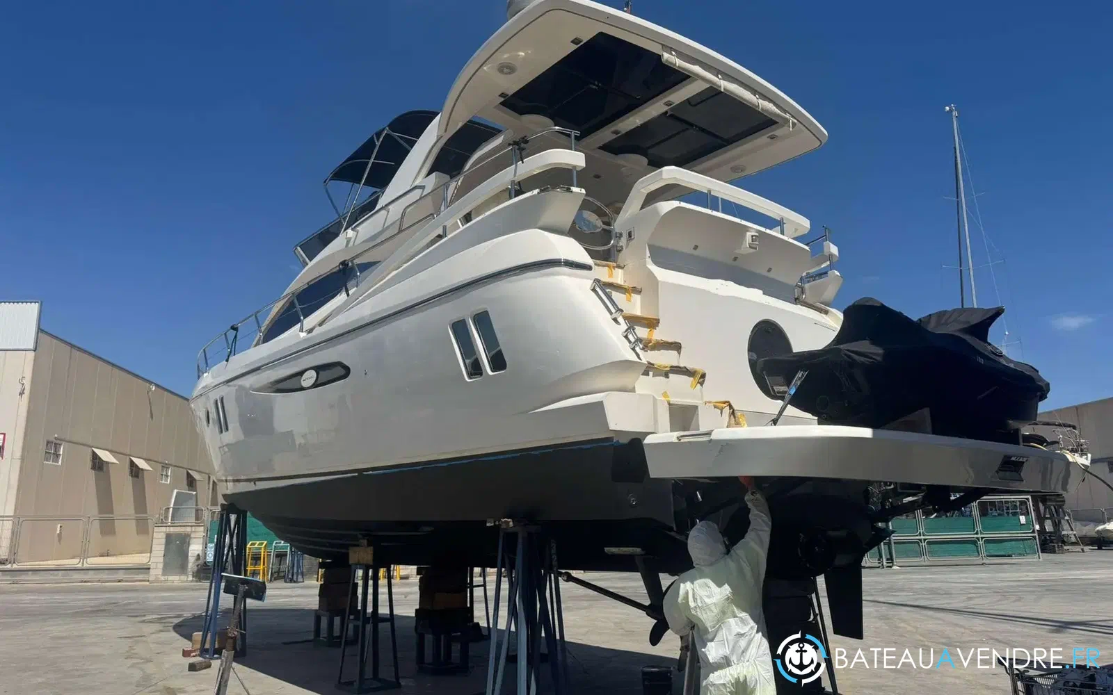 slider 7 Pearl Yachts Pearl 50