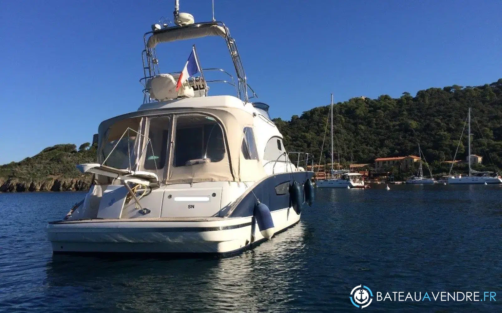 slider 8 Beneteau Antares 12 Fly