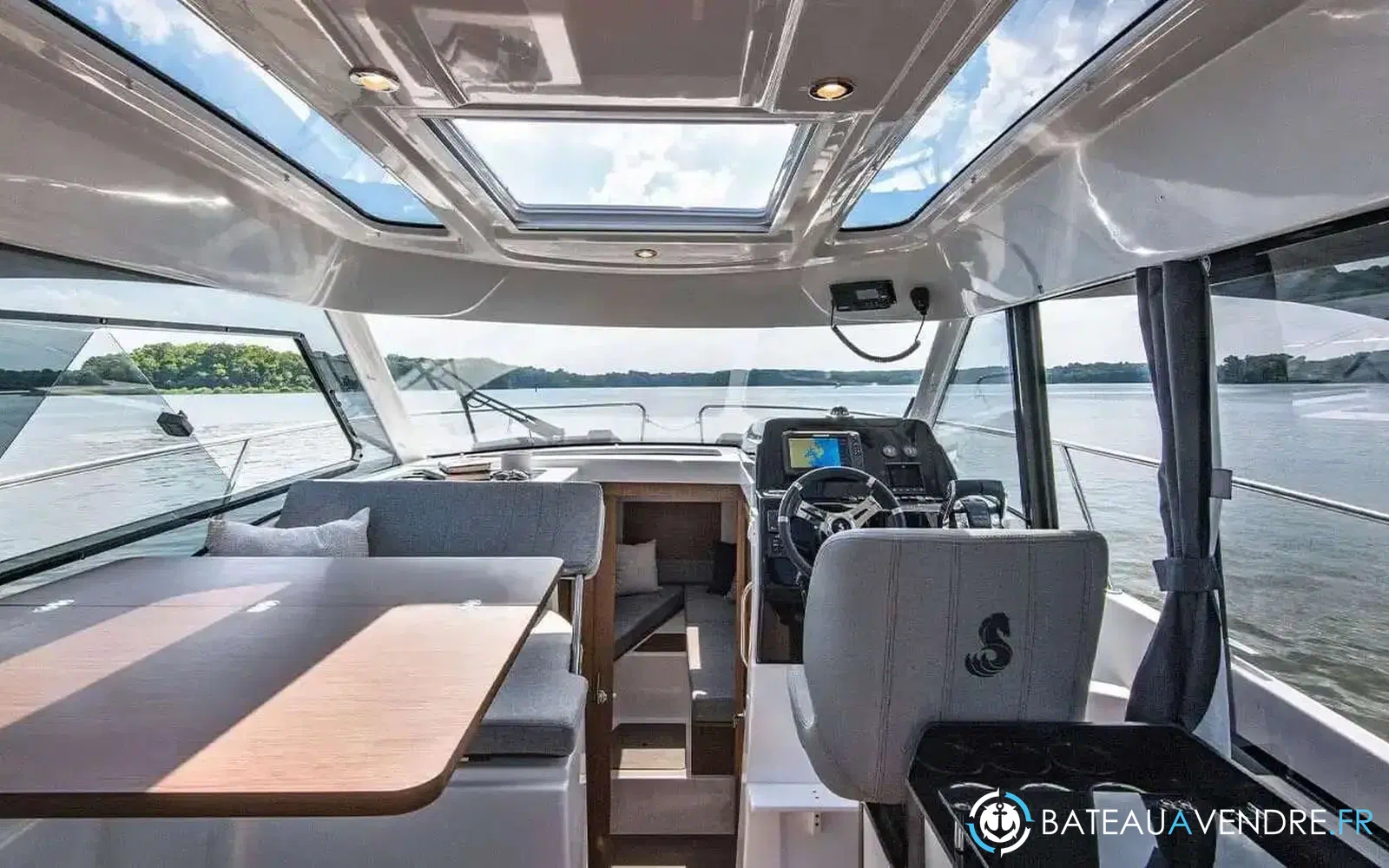 slider 7 Beneteau Antares Serie 9