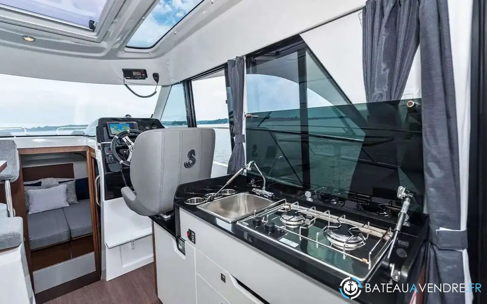 slider 8 Beneteau Antares Serie 9