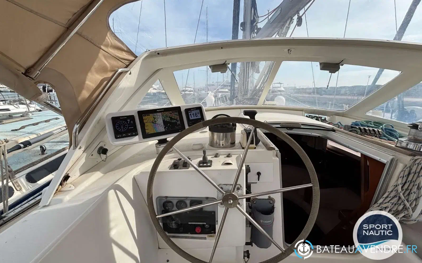 slider 11 Beneteau Oceanis 44 CC
