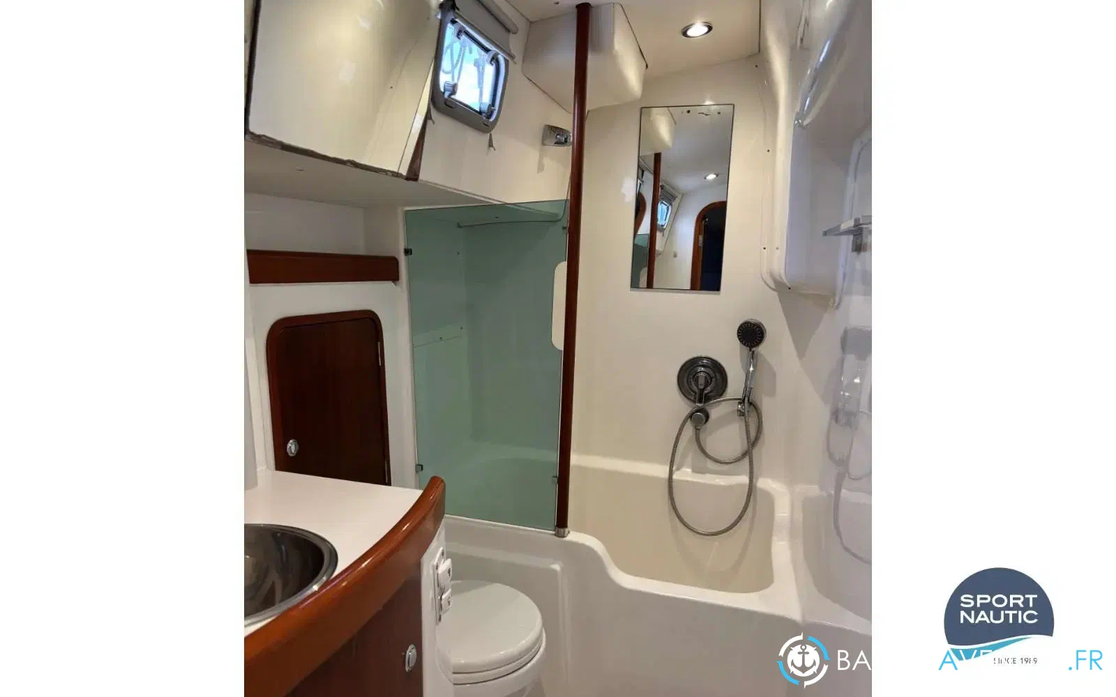 slider 1 Beneteau Oceanis 44 CC