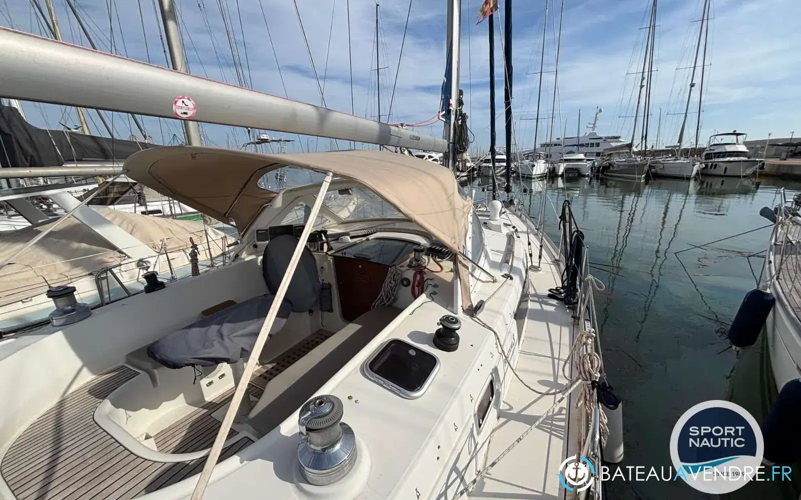 slider 3 Beneteau Oceanis 44 CC
