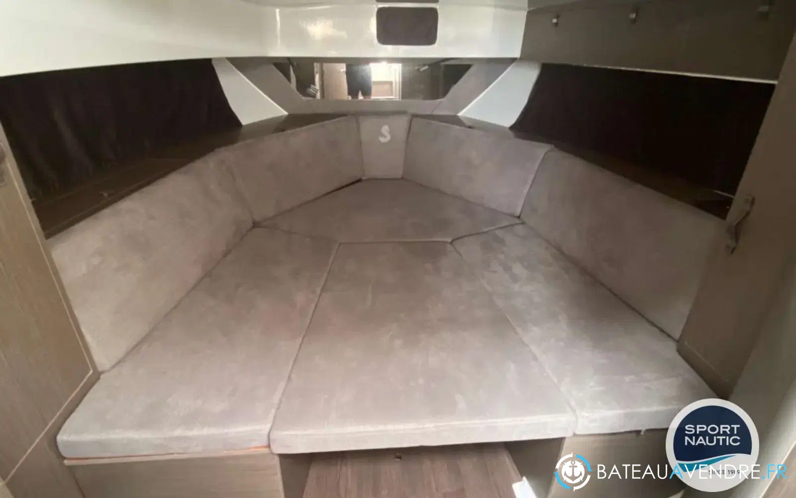 slider 14 Beneteau Flyer 10