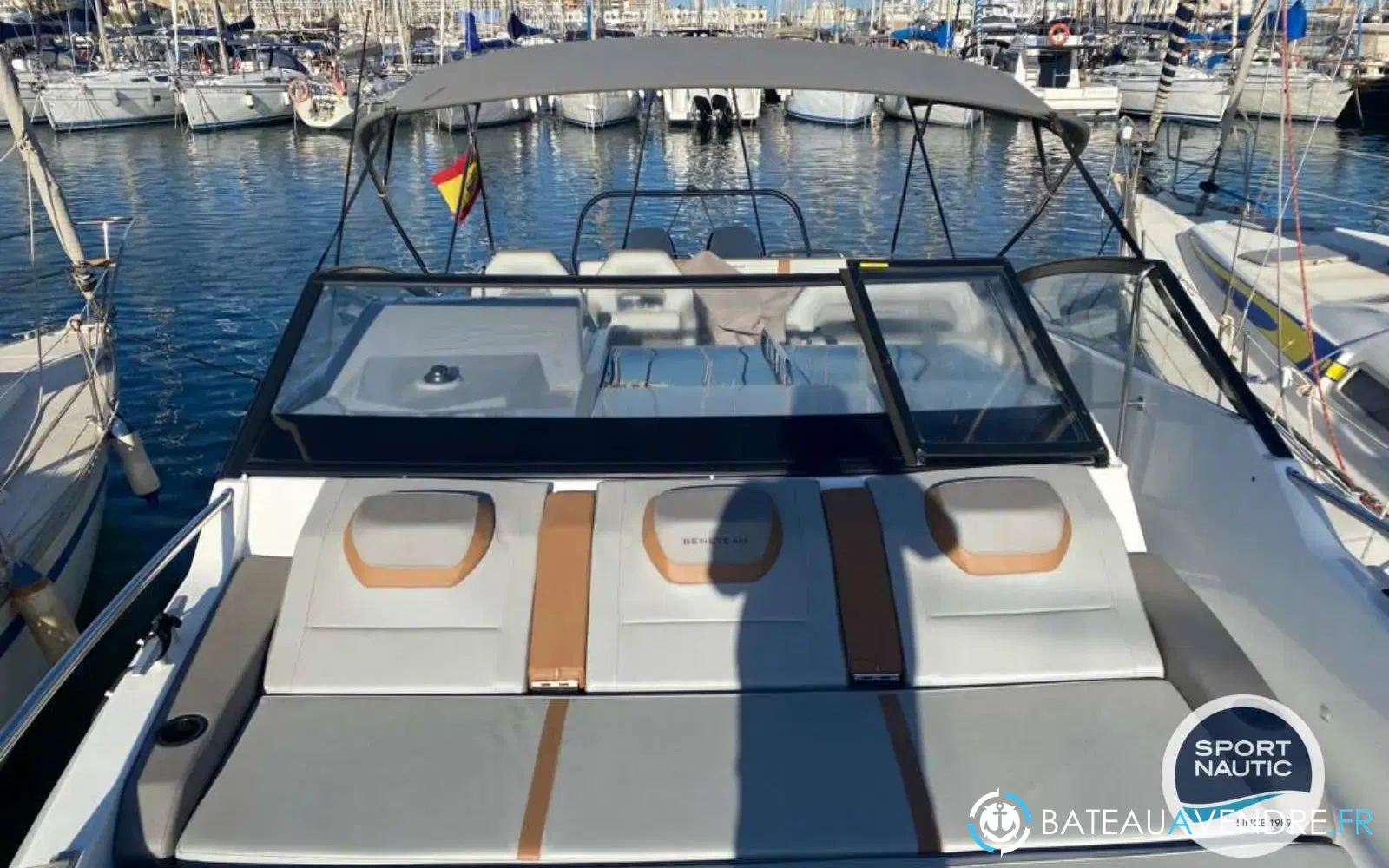 slider 15 Beneteau Flyer 10