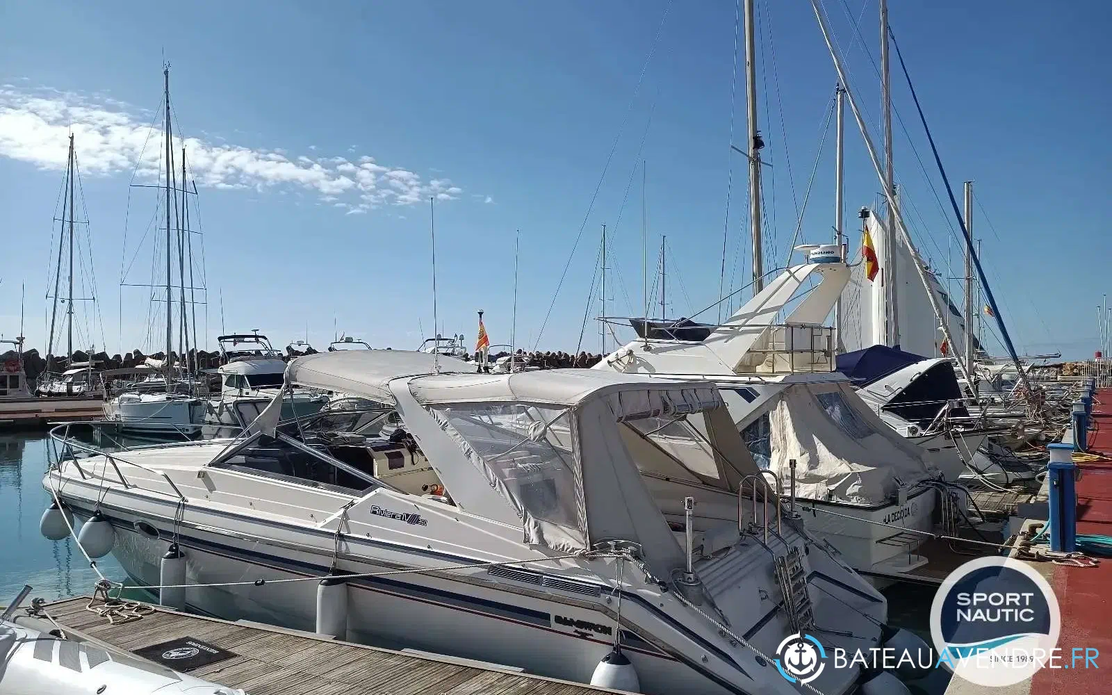 slider 14 Glastron Riviera 350