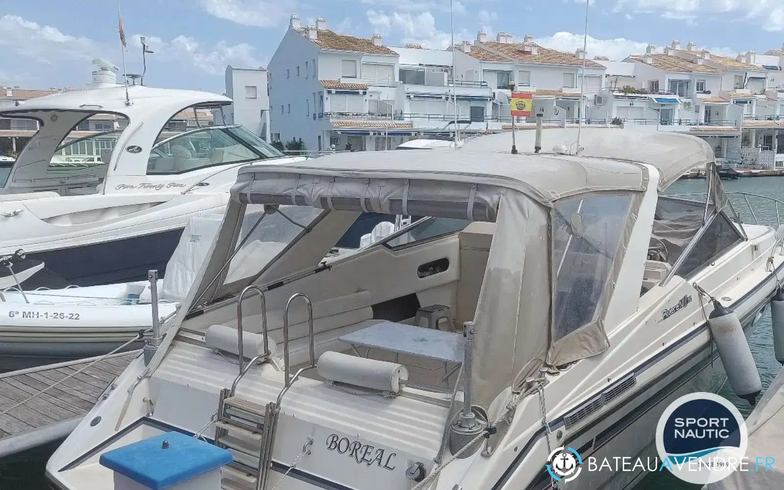 slider 3 Glastron Riviera 350
