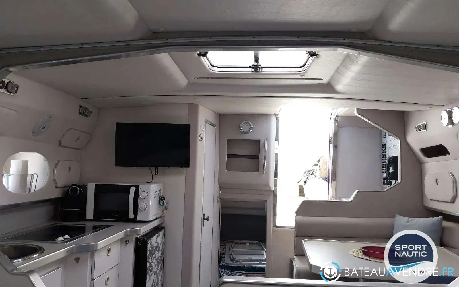 slider 6 Glastron Riviera 350