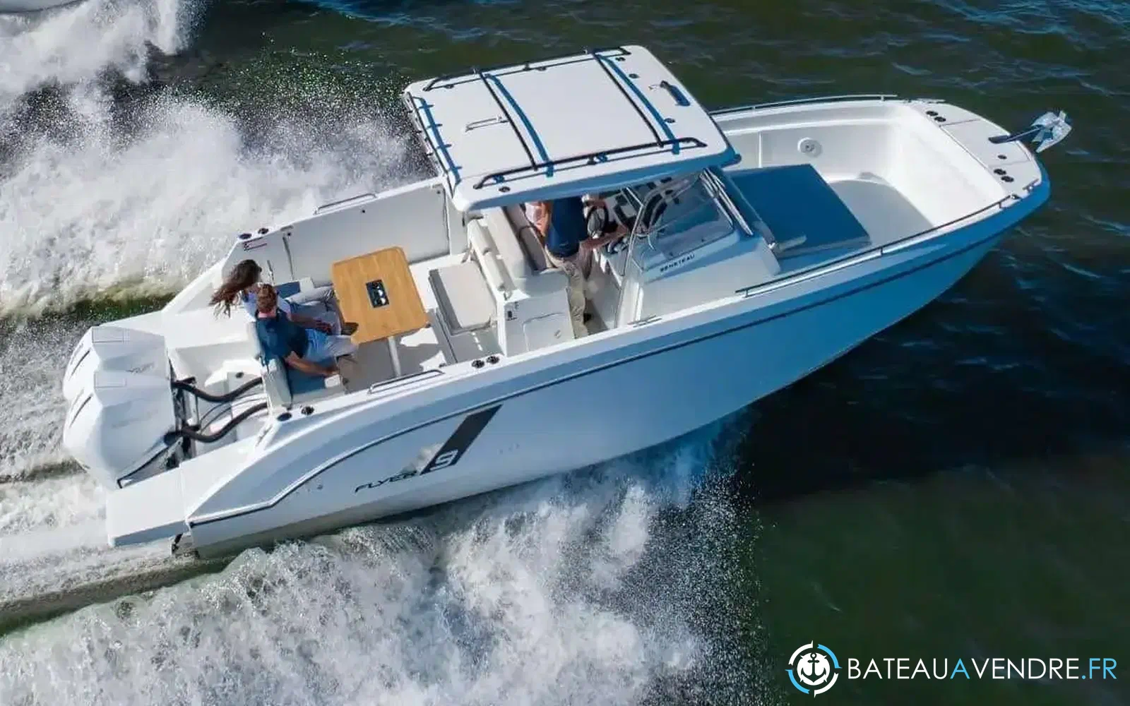 slider 4 Beneteau Flyer 9 Spacedeck