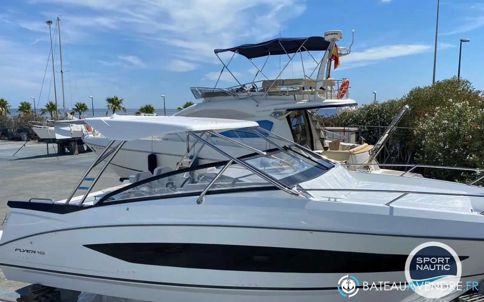 slider 0 Beneteau Flyer 10