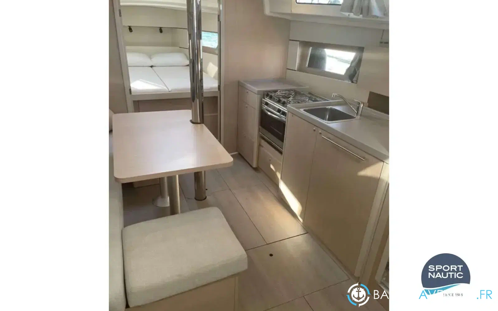 slider 4 Beneteau Oceanis 38.1
