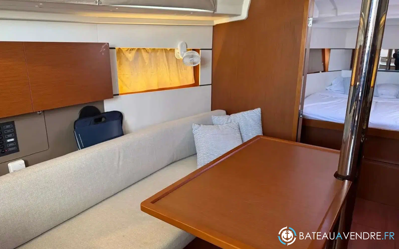 slider 6 Beneteau Oceanis 38.1