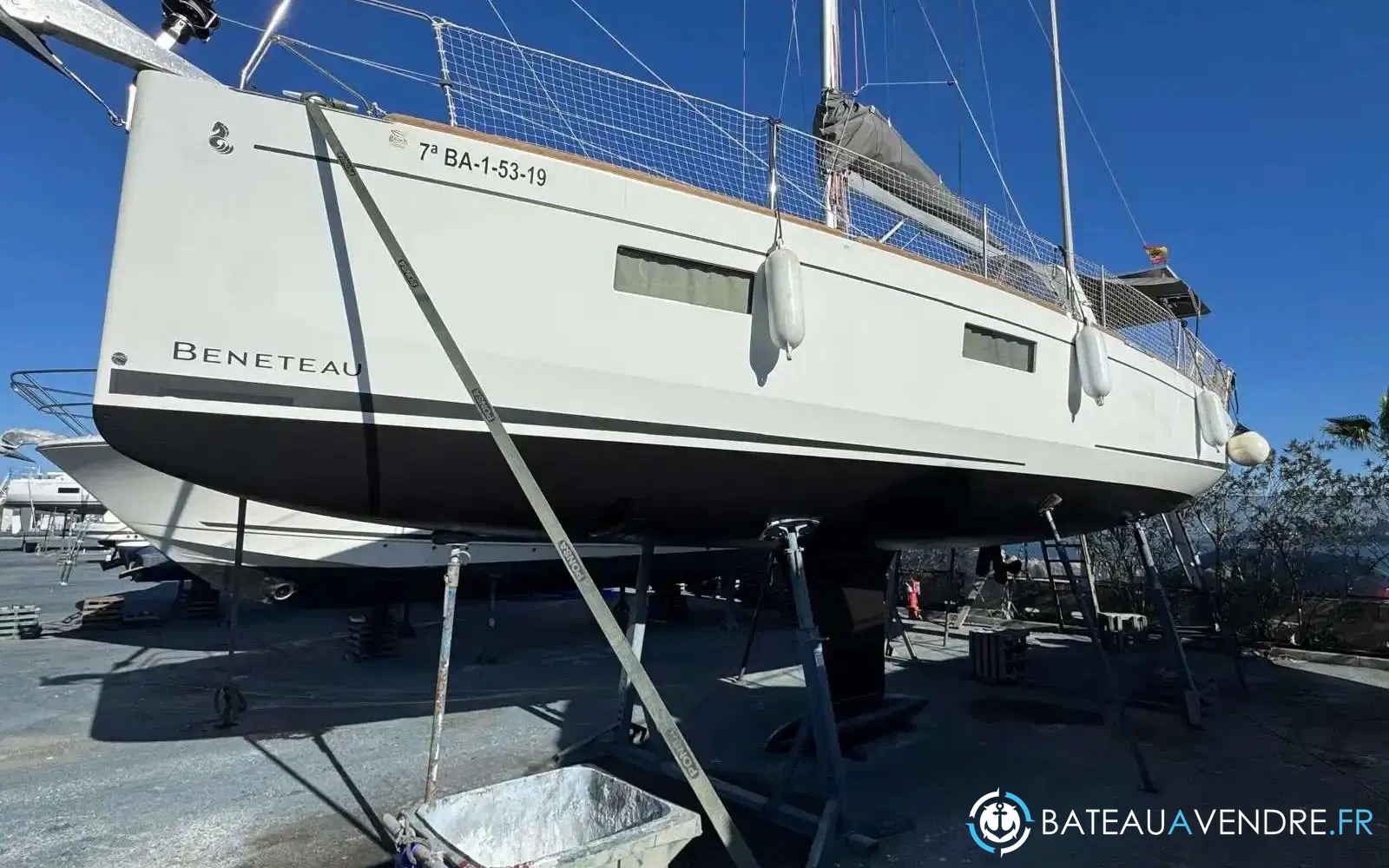 slider 8 Beneteau Oceanis 38.1