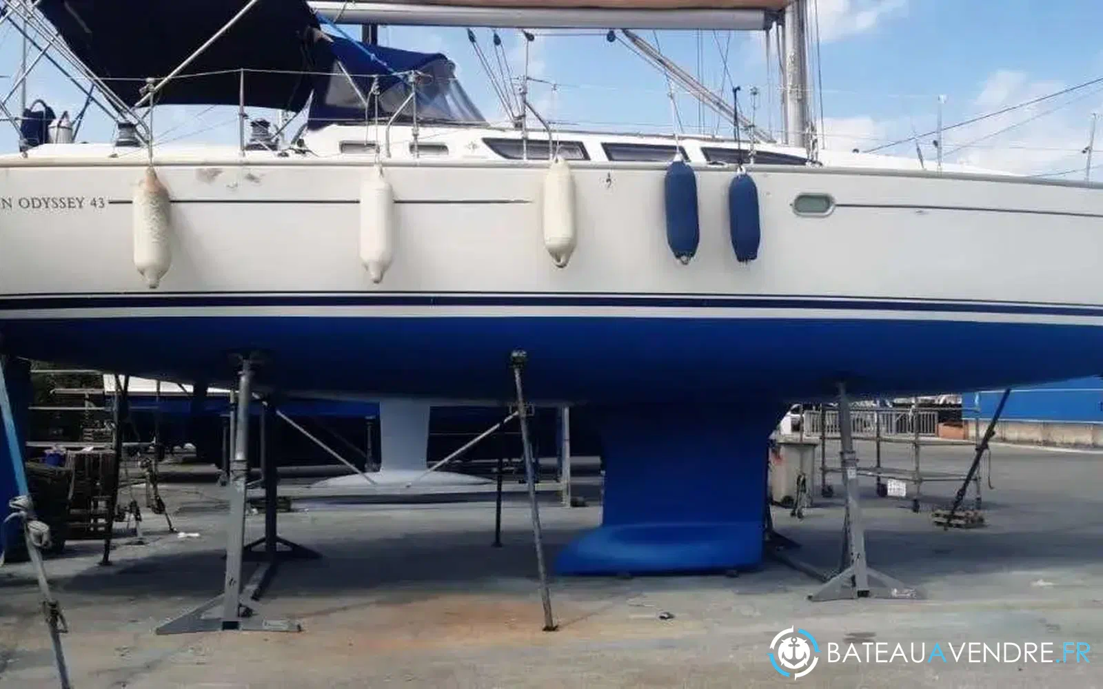 slider 8 Jeanneau Sun Odyssey 43