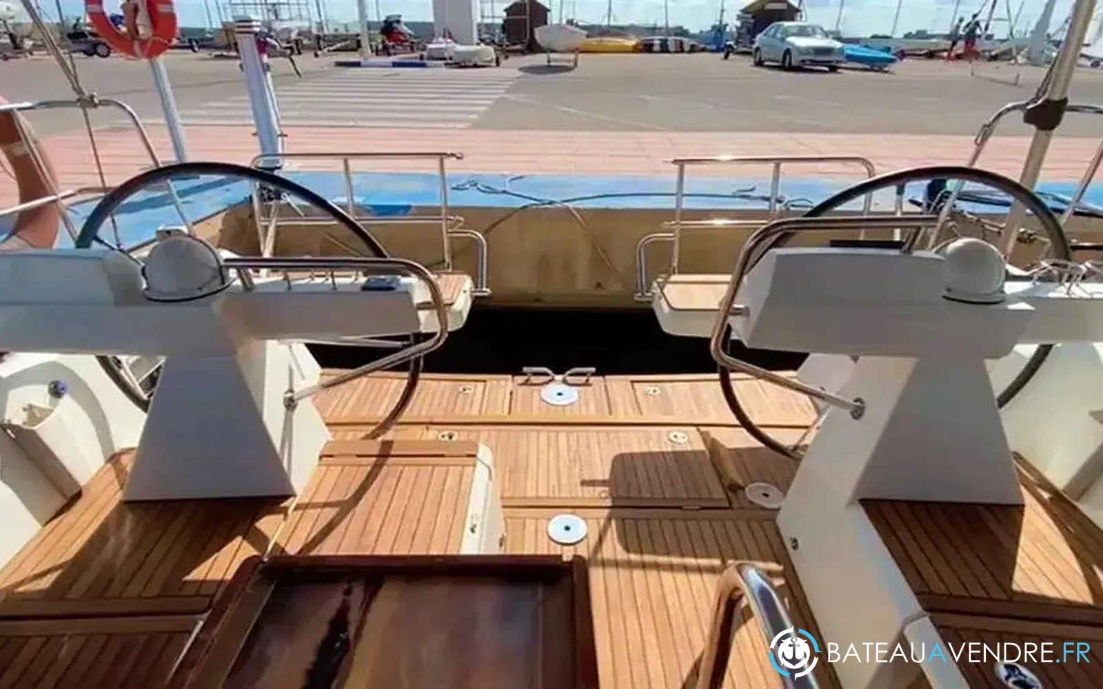 slider 11 Beneteau Sense 43
