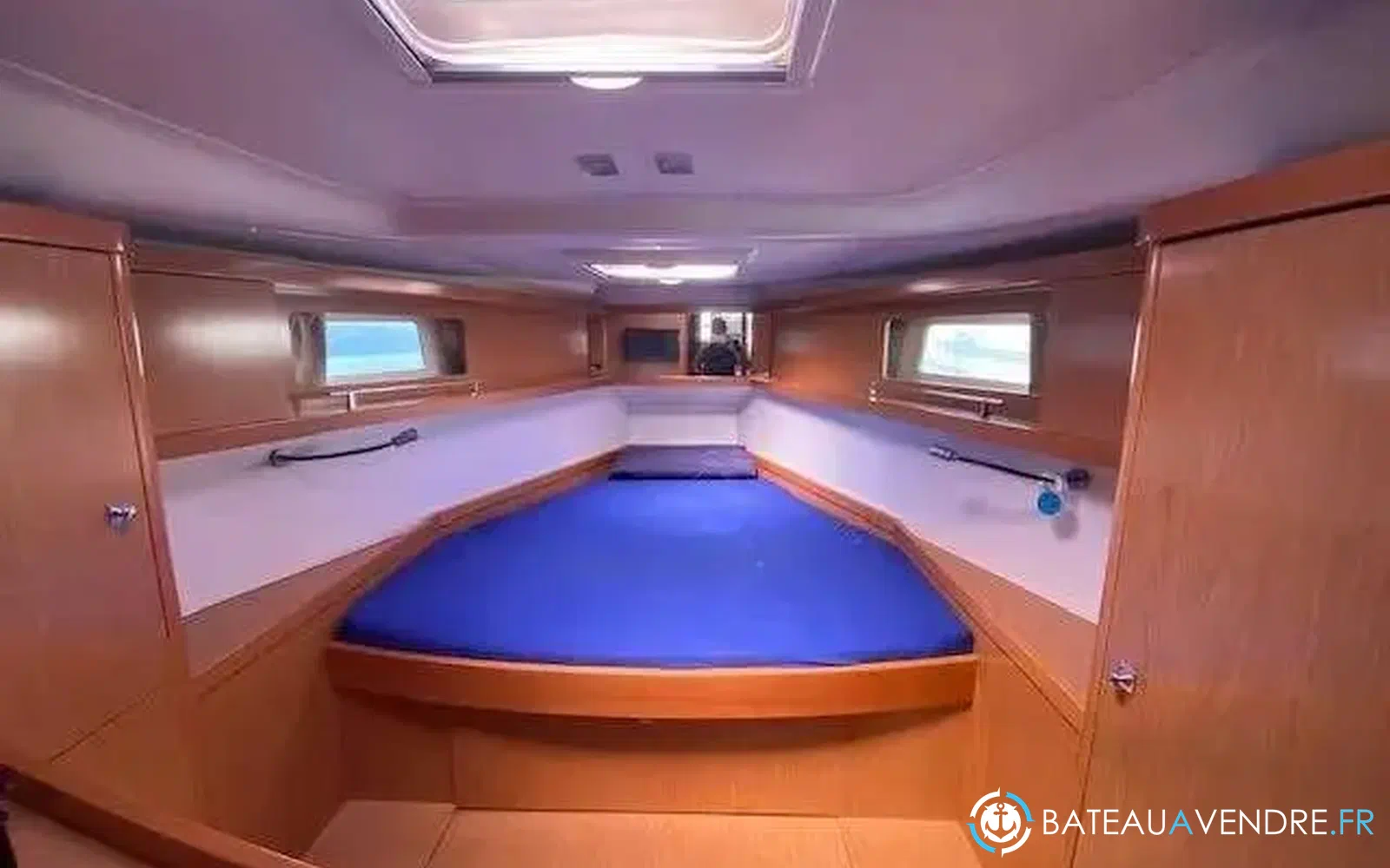 slider 12 Beneteau Sense 43