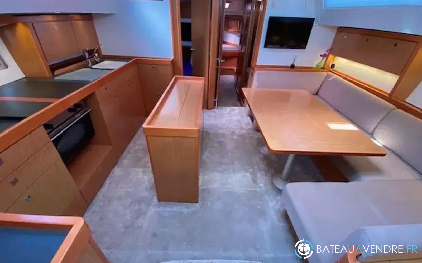 slider 2 Beneteau Sense 43