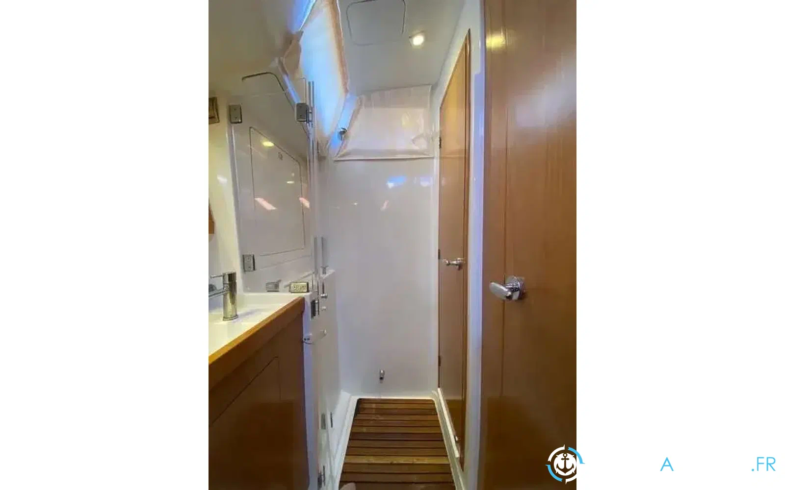 slider 4 Beneteau Sense 43