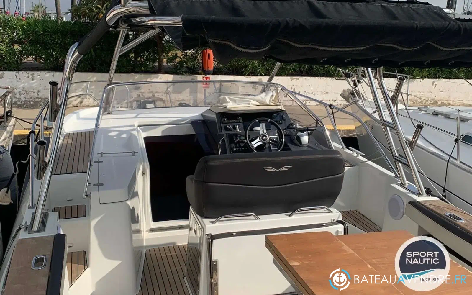 slider 8 Beneteau Flyer 8.8 SUNdeck