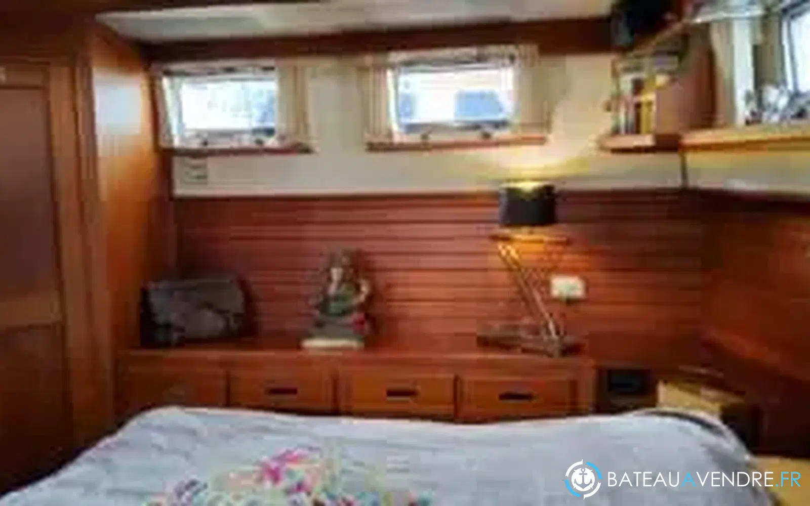 slider 19 Grand Banks 42