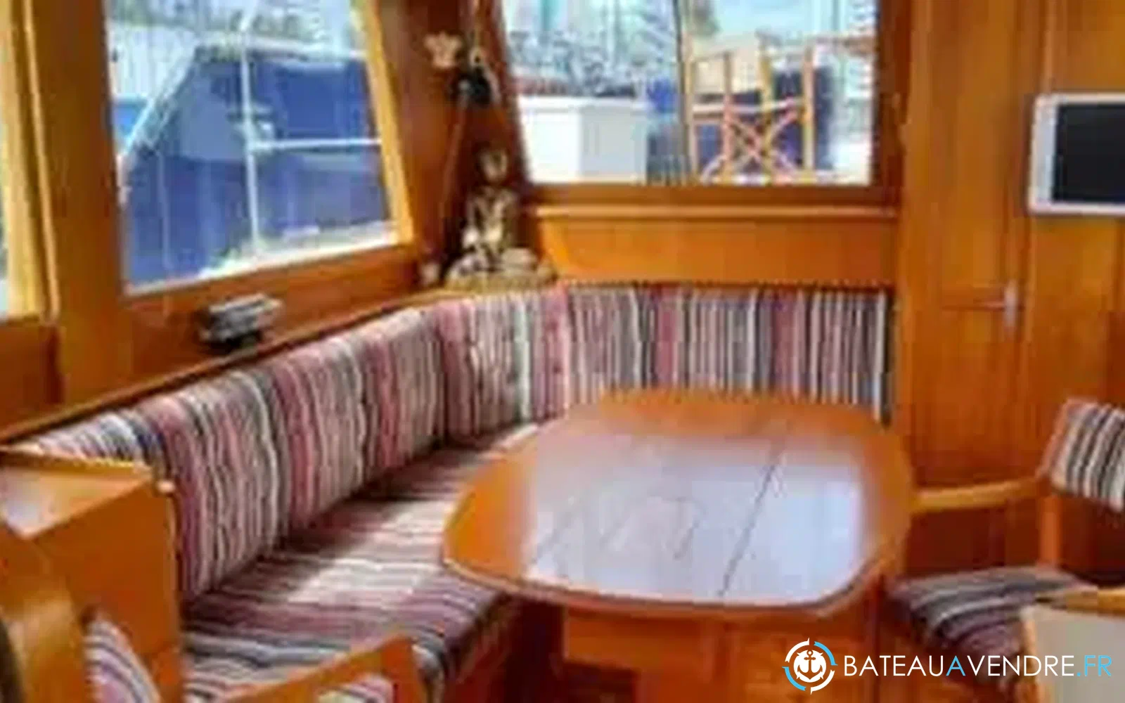 slider 8 Grand Banks 42
