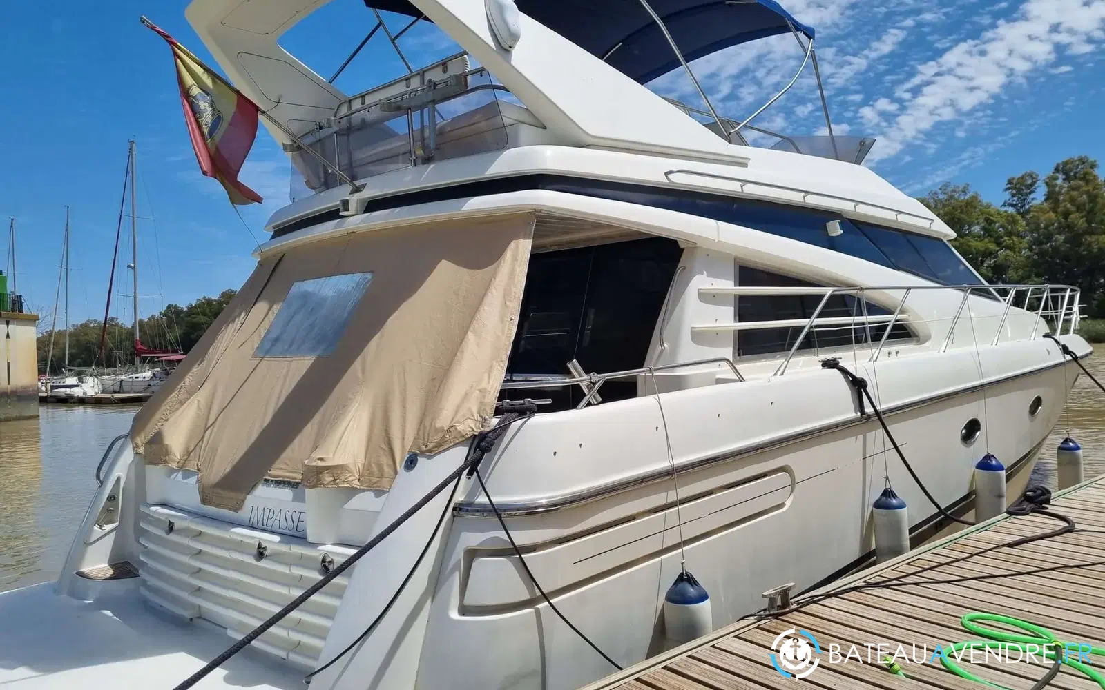 slider 11 Sunseeker Predator 52