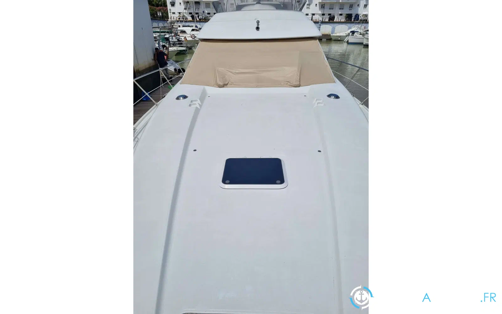 slider 13 Sunseeker Predator 52