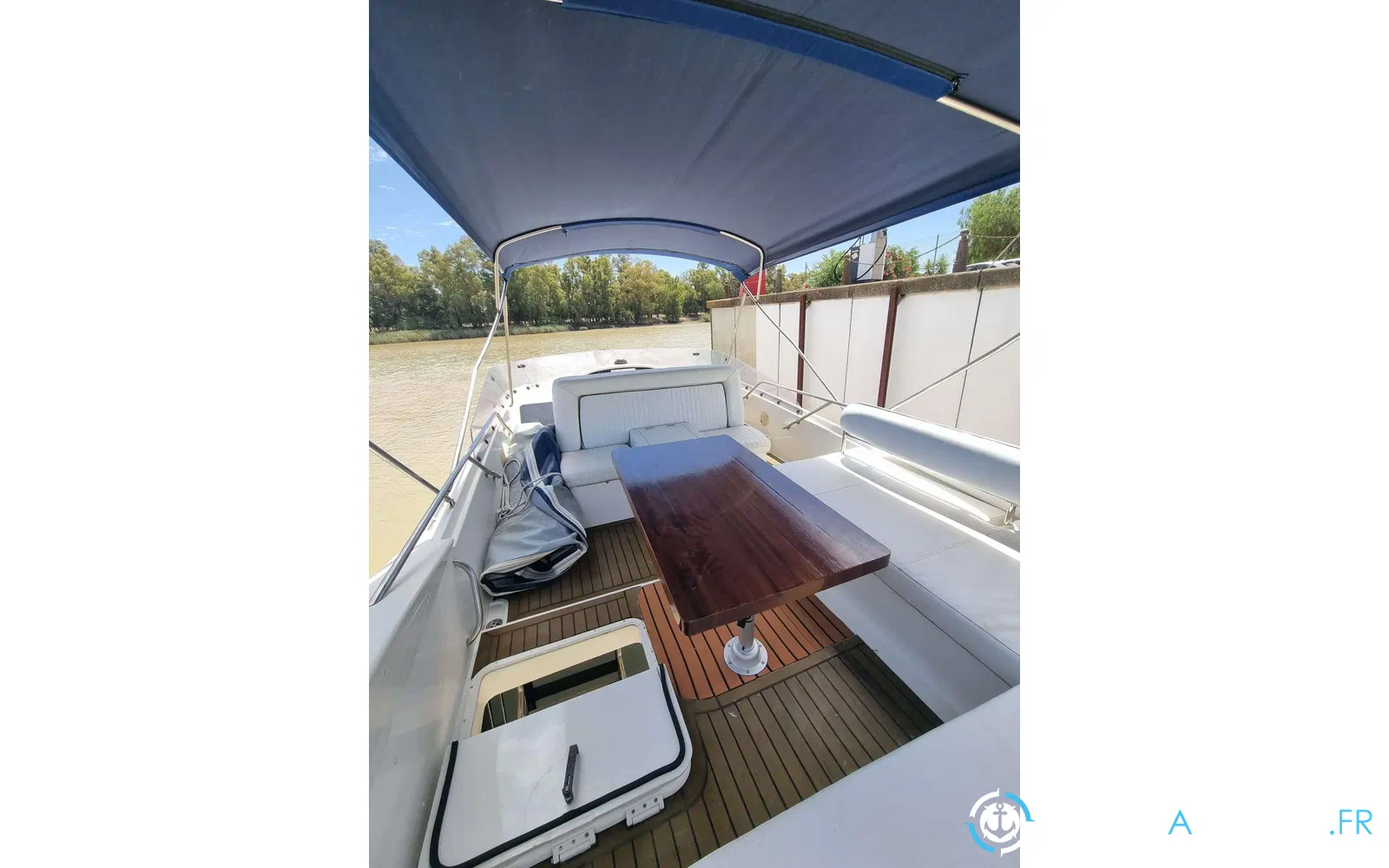 slider 4 Sunseeker Predator 52